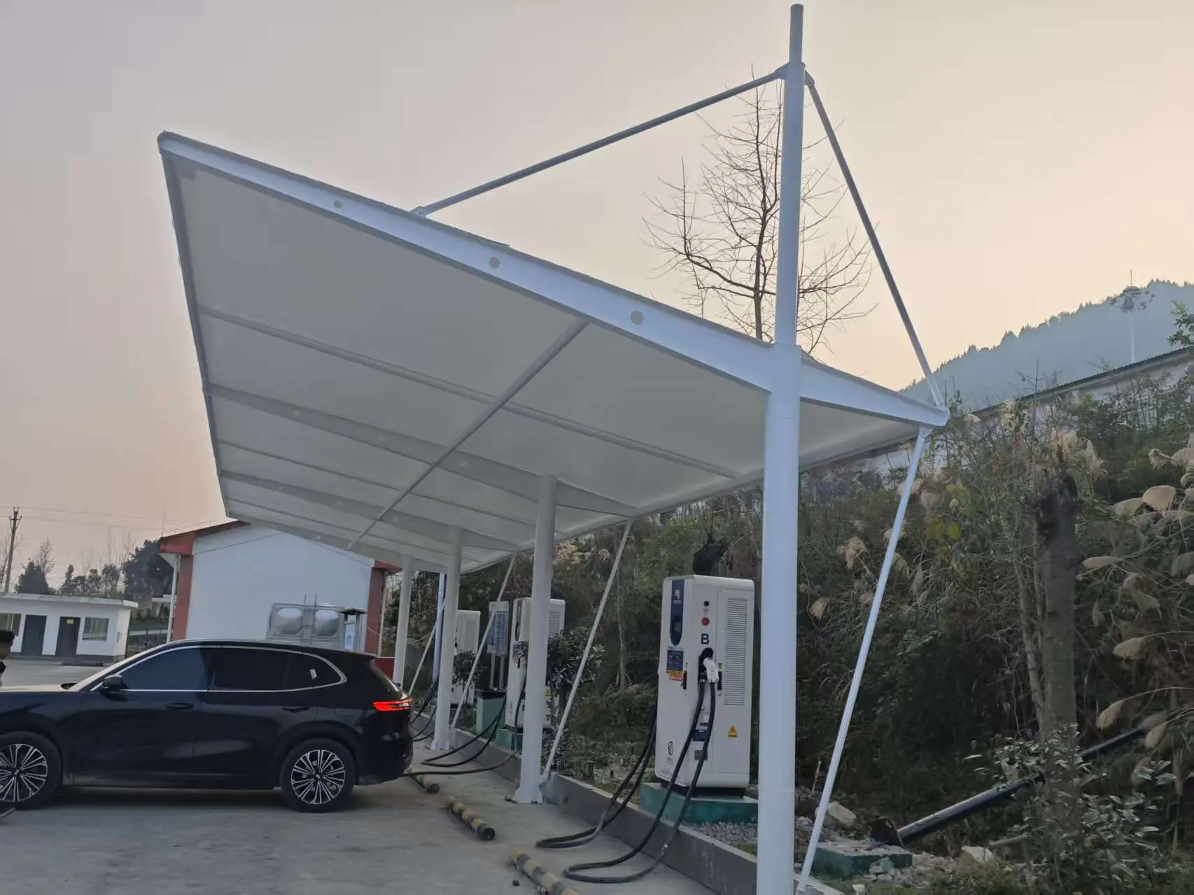 贵州黔西南膜结构停车棚怎么选不踩坑?本地源头工厂详解选材与报价